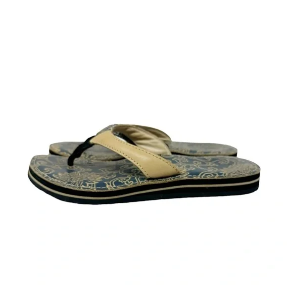 Teva Leather Habit River Floral Flip Flops
Sandals Blue Tan Size 11 - Picture 4 of 9